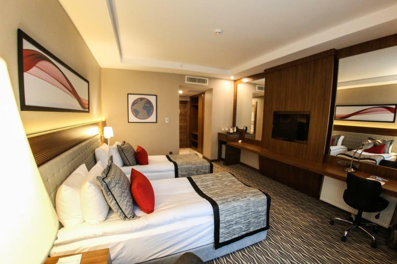 Hotel Ramada By Wyndham Nigde Exteriér fotografie