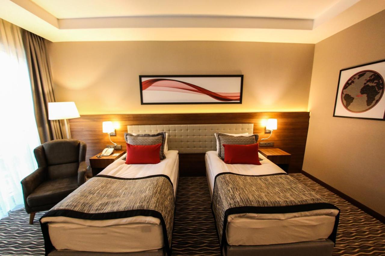 Hotel Ramada By Wyndham Nigde Exteriér fotografie